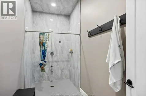 340 Croft Lakeshore ON N8N 2L9