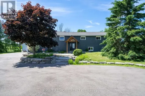 560 Concession Road 15 West Tiny ON L9M 0K4
