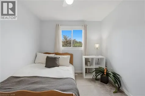 386 Highland Road West Stoney Creek ON L8J 3P9