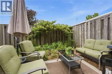 386 Highland Road West Stoney Creek ON L8J 3P9