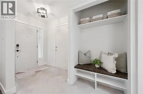 18 Jasper Court Kitchener ON N2E 1C6