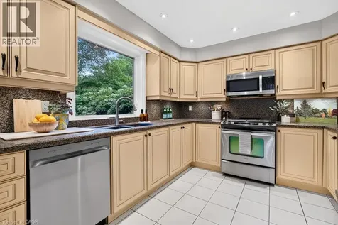 2255 Vista Oak Road Oakville ON L6M 3L8