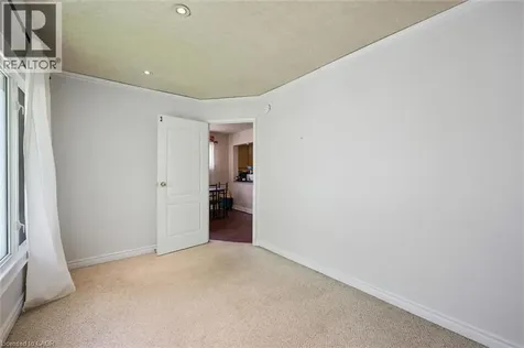 16 Beaucourt Place Hamilton ON L8S 2P7