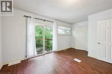 16 Beaucourt Place Hamilton ON L8S 2P7