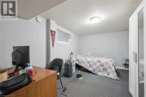 16 Beaucourt Place Hamilton ON L8S 2P7
