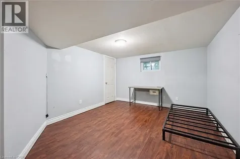 16 Beaucourt Place Hamilton ON L8S 2P7