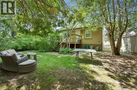 16 Beaucourt Place Hamilton ON L8S 2P7