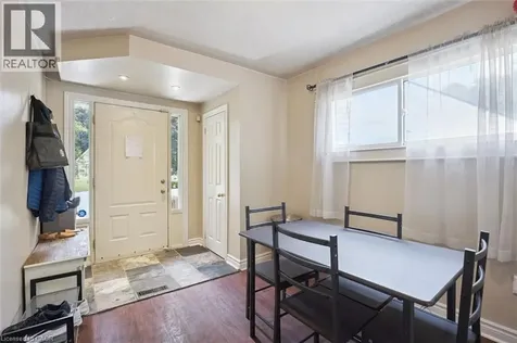 16 Beaucourt Place Hamilton ON L8S 2P7