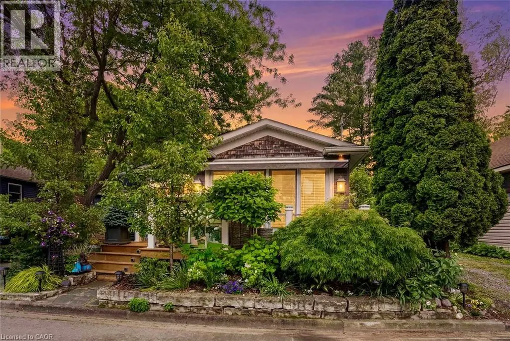 11 Peel Street St. Catharines ON L2N 5A2