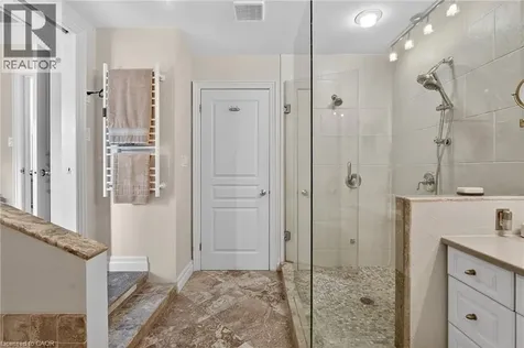 11 Peel Street St. Catharines ON L2N 5A2