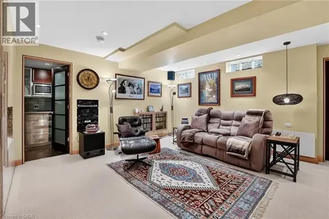 11 Peel Street St. Catharines ON L2N 5A2
