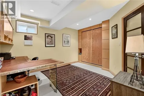 11 Peel Street St. Catharines ON L2N 5A2