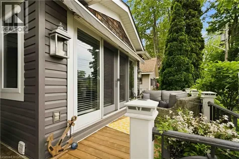 11 Peel Street St. Catharines ON L2N 5A2