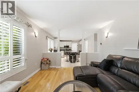 11 Maynard Street Hamilton ON L9B 1A9