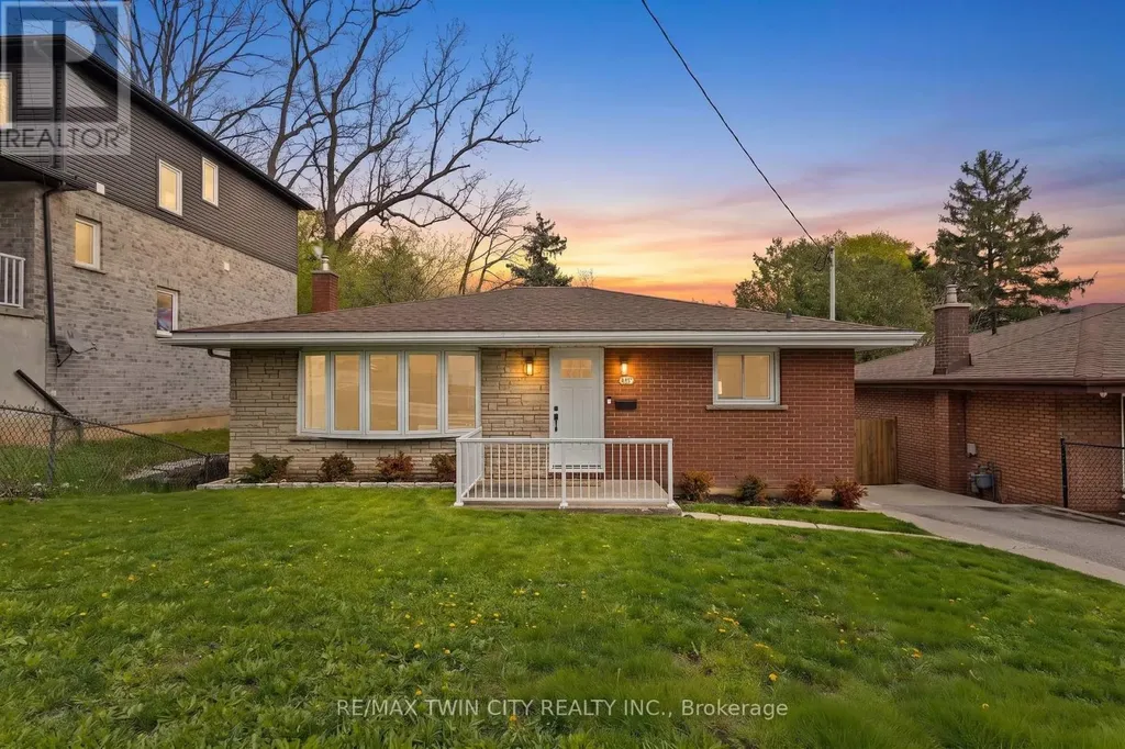 87 St Paul Avenue Brantford ON N3T 4G1