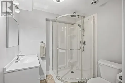 87 St Paul Avenue Brantford ON N3T 4G1