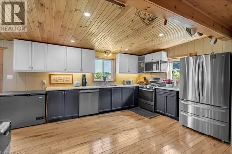 11 Cove Lane Port Rowan ON N0E 1M0