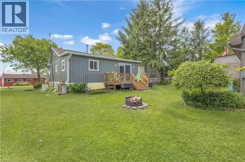 11 Cove Lane Port Rowan ON N0E 1M0