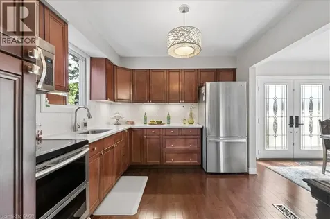 45 Arrowhead Crescent Kitchener ON N2P 1C1