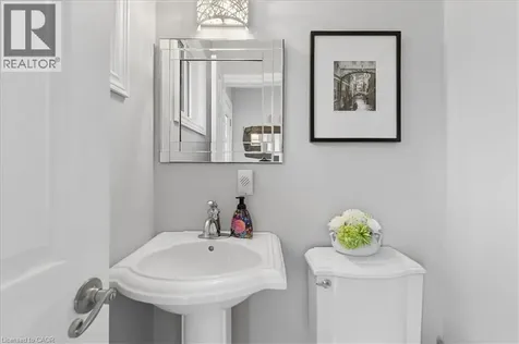 45 Arrowhead Crescent Kitchener ON N2P 1C1