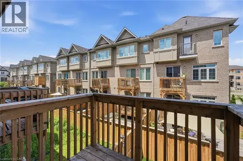 141 Borers Creek Circle Hamilton ON L8B 1W3