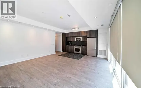 80 Vanauley Street Toronto ON M5T 0C9