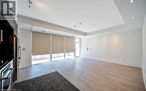 80 Vanauley Street Toronto ON M5T 0C9