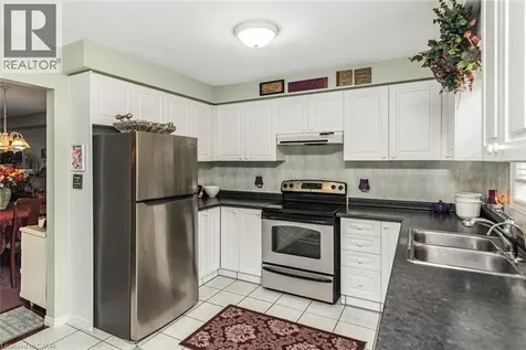 10 Richview Drive Hamilton ON L9B 2V5