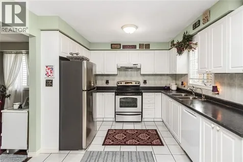 10 Richview Drive Hamilton ON L9B 2V5