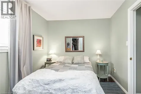 10 Richview Drive Hamilton ON L9B 2V5