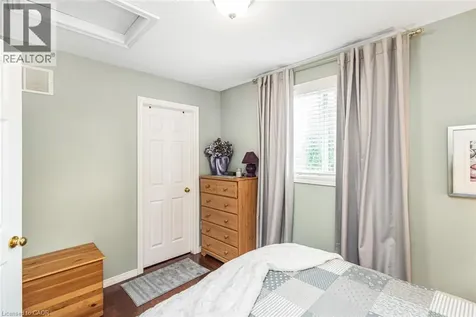 10 Richview Drive Hamilton ON L9B 2V5