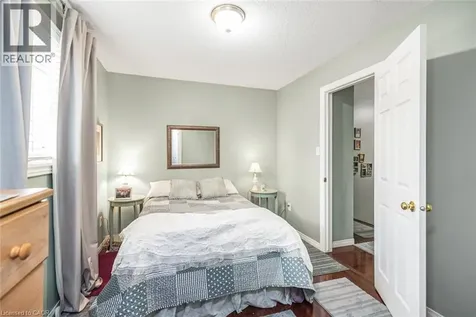 10 Richview Drive Hamilton ON L9B 2V5