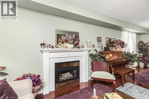 10 Richview Drive Hamilton ON L9B 2V5