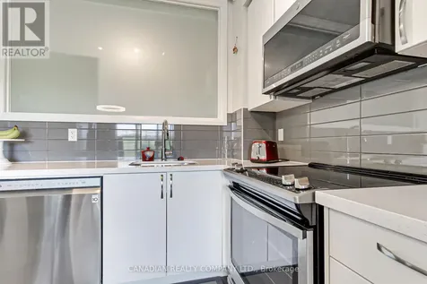 555 William Graham Drive Aurora ON L4G 7C4