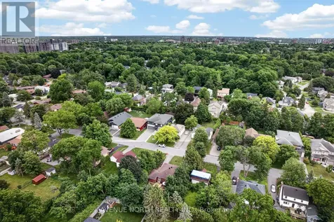 305 Mountbatten Avenue Ottawa ON K1H 5W2