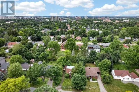 305 Mountbatten Avenue Ottawa ON K1H 5W2