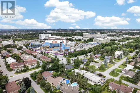 305 Mountbatten Avenue Ottawa ON K1H 5W2