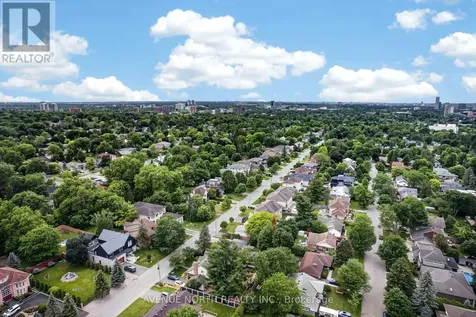 305 Mountbatten Avenue Ottawa ON K1H 5W2