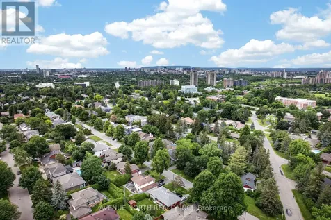 305 Mountbatten Avenue Ottawa ON K1H 5W2