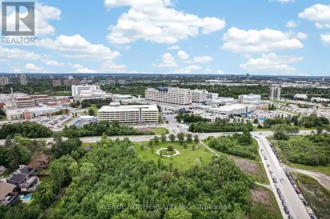 305 Mountbatten Avenue Ottawa ON K1H 5W2
