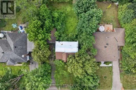 305 Mountbatten Avenue Ottawa ON K1H 5W2