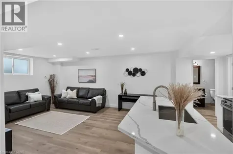 119 Boulding Avenue Waterdown ON L8B 0M2