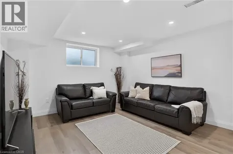 119 Boulding Avenue Waterdown ON L8B 0M2