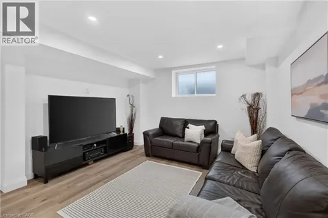 119 Boulding Avenue Waterdown ON L8B 0M2