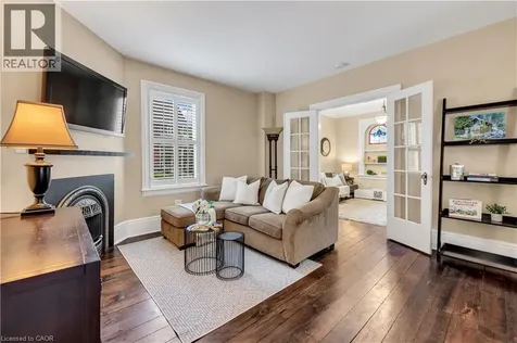 455 Nelson Avenue Burlington ON L7S 1N3