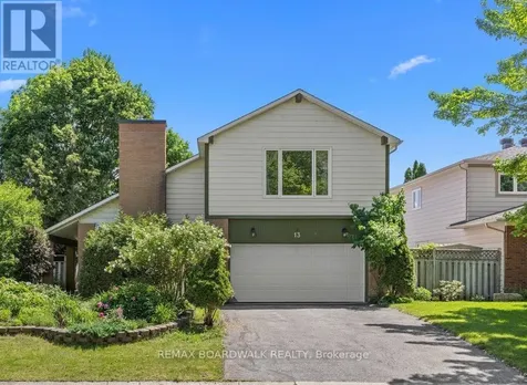 13 Pommel Crescent Ottawa ON K2M 1A3