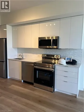 33 Erie Avenue Brantford ON N3S 2E7