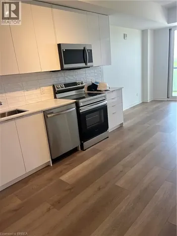 33 Erie Avenue Brantford ON N3S 2E7