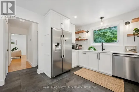 535 Sprucehill Avenue Waterloo ON N2L 4V8