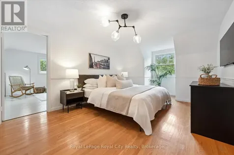 535 Sprucehill Avenue Waterloo ON N2L 4V8